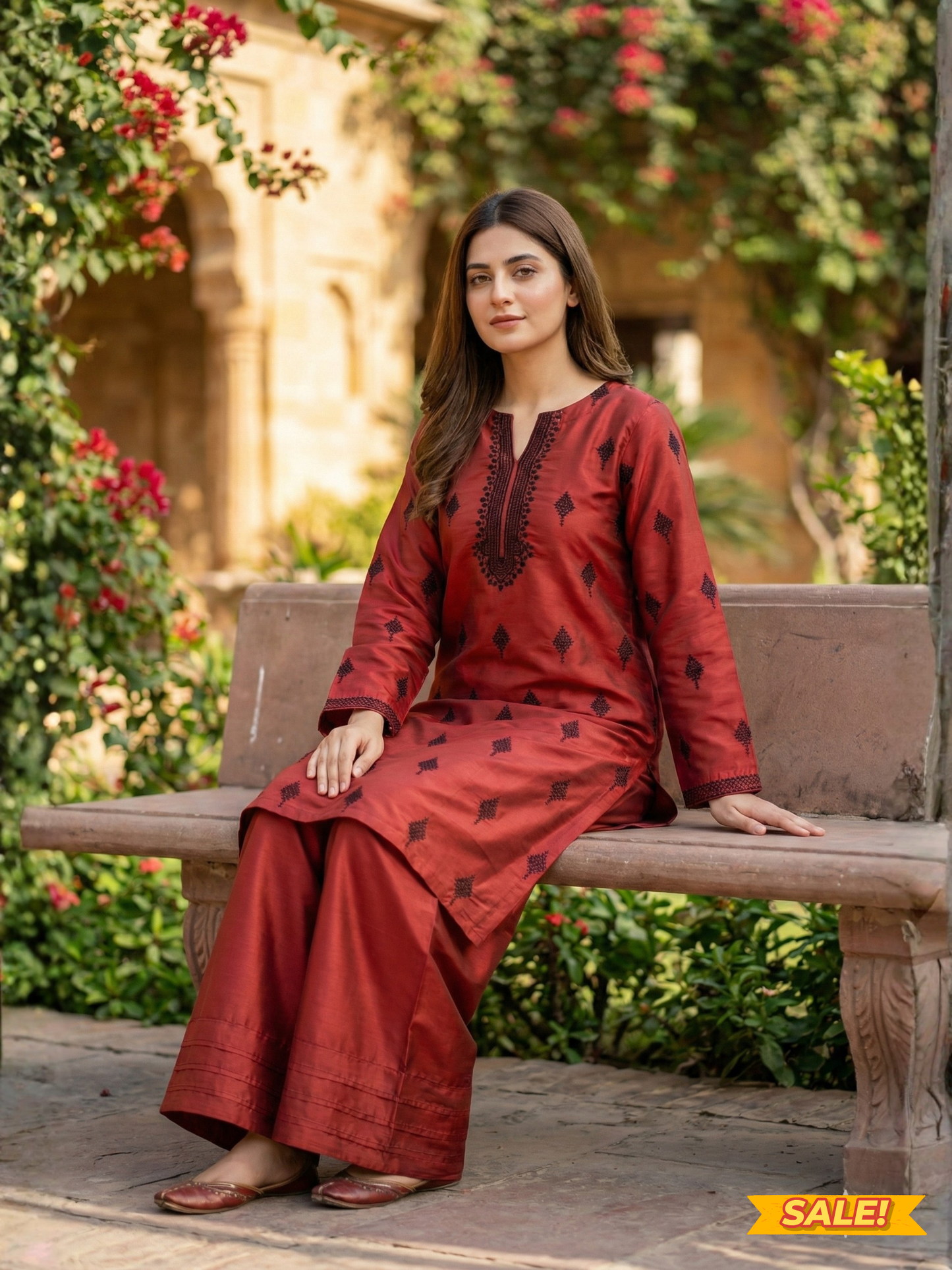 Floral Embroidered 2-Piece Suit